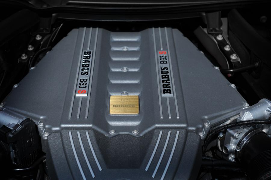  Mercedes-Benz SLS AMG Roadster by Brabus 2011 года  (фото 25 из 46)